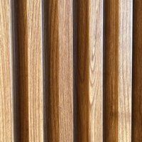 Madera Clara Roble con Vetas